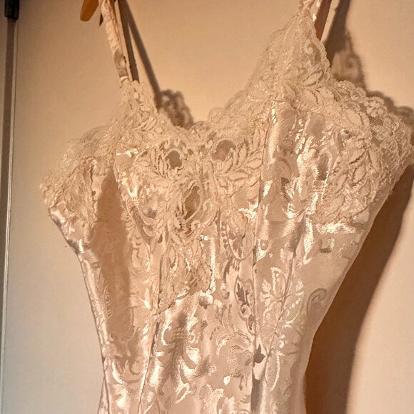 Victoria’s Secret Vintage Lace Slip Dress – Size Small - Picture 2 of 6